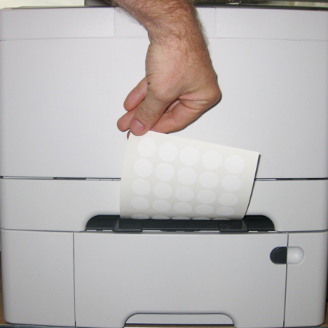 Dei Etiketten der Klemme Mag M können im Drucker bedruckt werden 