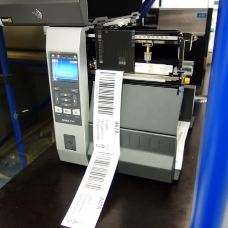 Kanbankarten Endlos 210x73 C können mit einem Drucker mit Blackmarkerkennung bedruckt werden