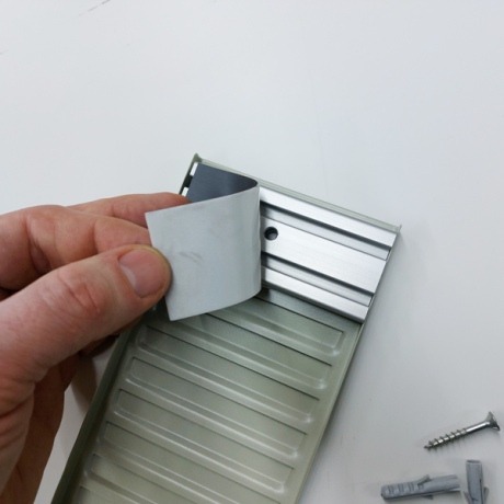 T-Kartenschiene 90 Metal mit einfacher Befestigungsmöglichkeit